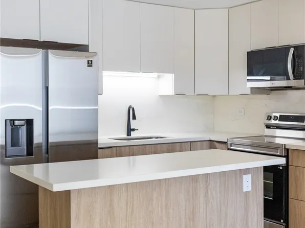 2651 Kuilei St APT B84, Honolulu, HI 96826