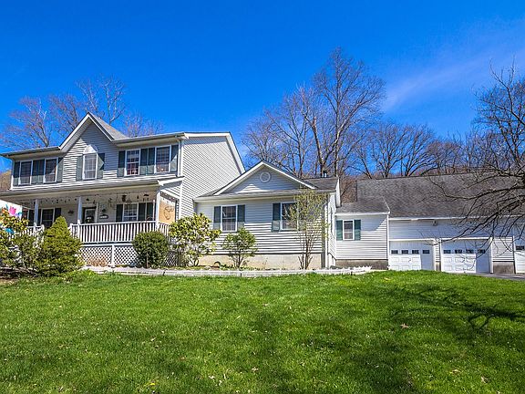 3rd image of 49 Florance Dr