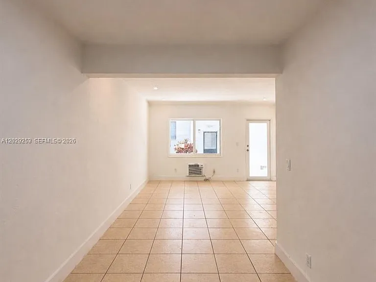 935 Bay Dr #9 — Photo 4