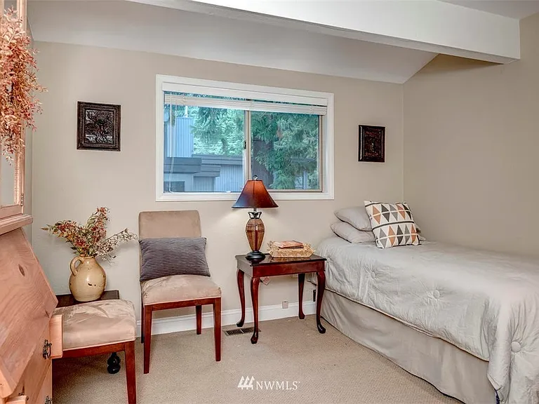 3337 Sahalee Way NE — Photo 9