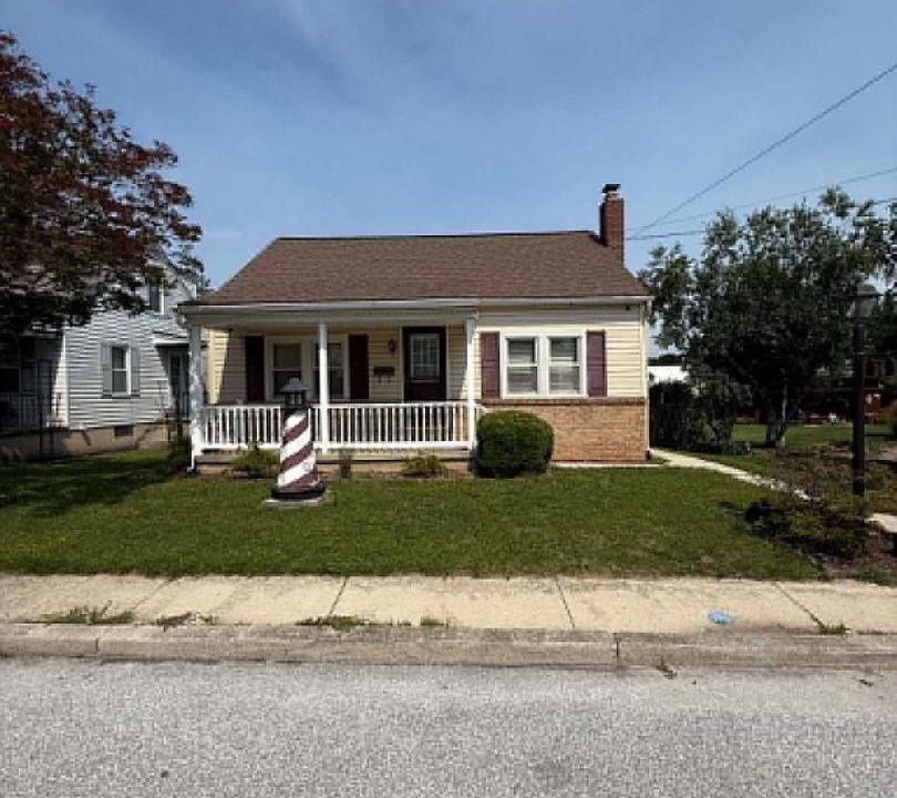 1st image of 16 Pleasant St