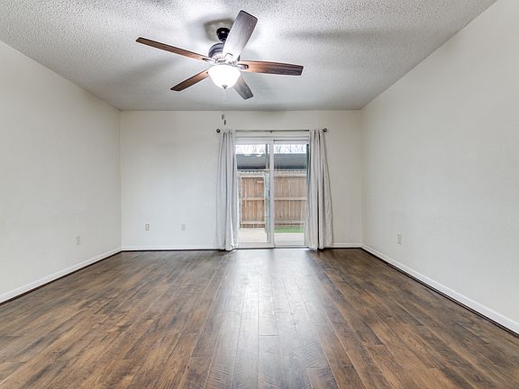 3rd image of 6412 Woodway Dr APT A