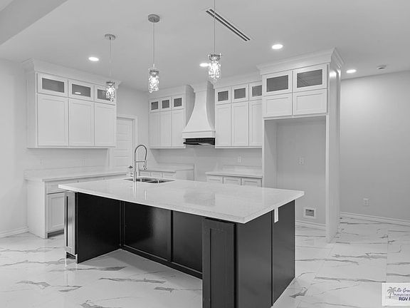 5th image of 4515 River Oak Cir