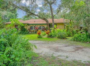 9805 Fleming Grant Rd, Micco, FL 32976