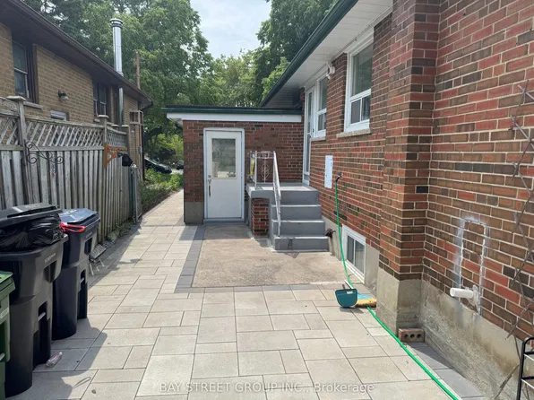 79 Ascolda Blvd #1, Toronto, ON M1J 2N9