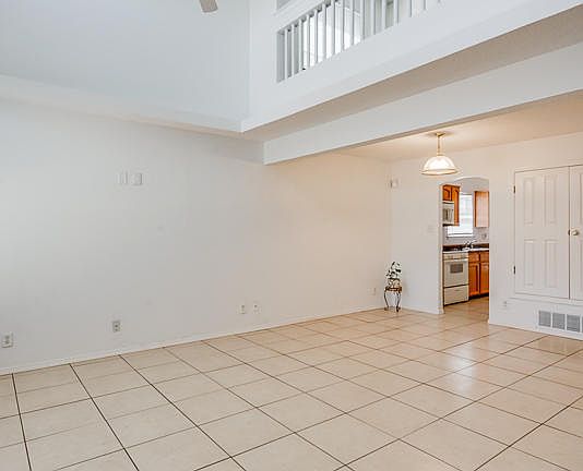 5th image of 14255 Smokey Point Dr