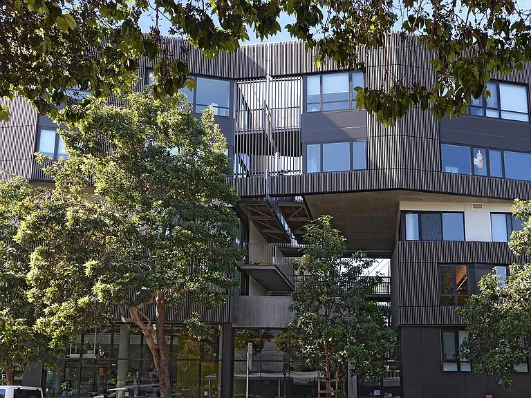 400 Grove St — Photo 16