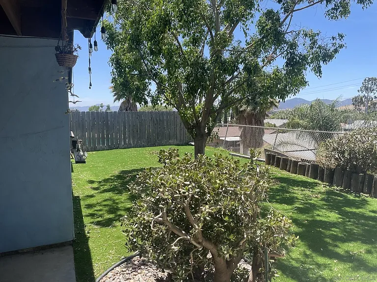 10428 Len Ct — Photo 15