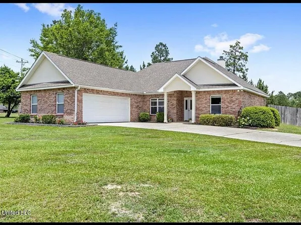 21915 Huntington Forest Dr, Saucier, MS 39574