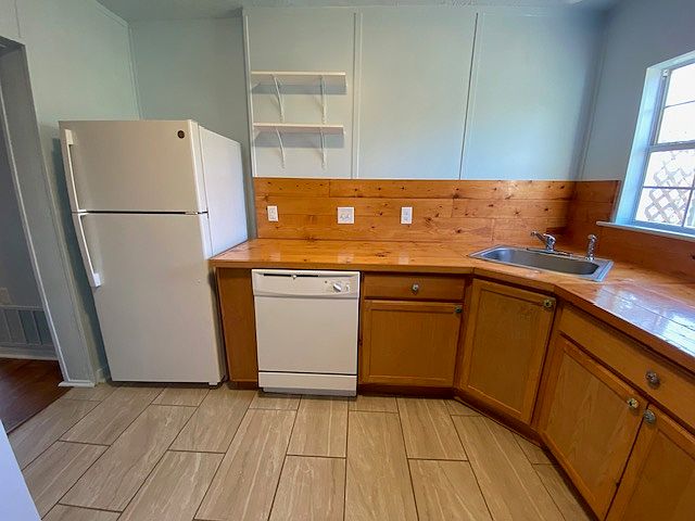 Kitchen 5