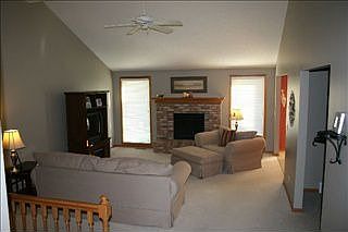 3rd image of 15359 Sherwood Cir