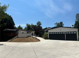 19404 Olivos Dr, Tarzana, CA 91356