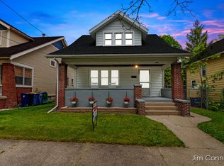 949 Innes St NE, Grand Rapids, MI 49503