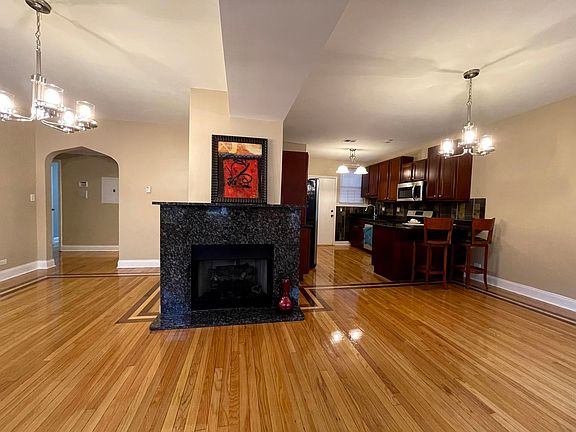 5th image of 36 N Menard Ave #B3