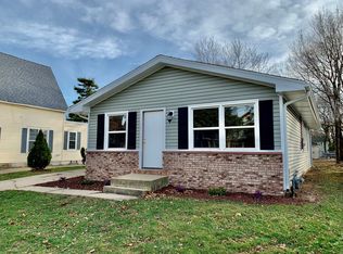 561 E New York St, Aurora, IL 60505