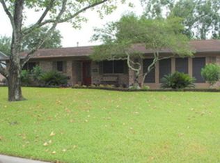 3408 Meadow Ln, Bay City, TX 77414