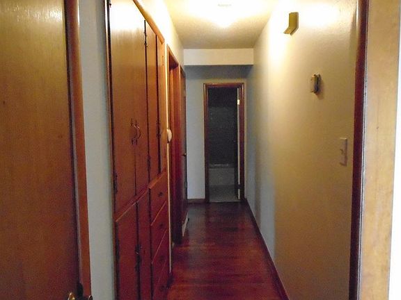 5th image of 4312 NW Hoover Ave