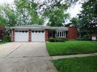 133 Neil Rd, Sugar Grove, IL 60554