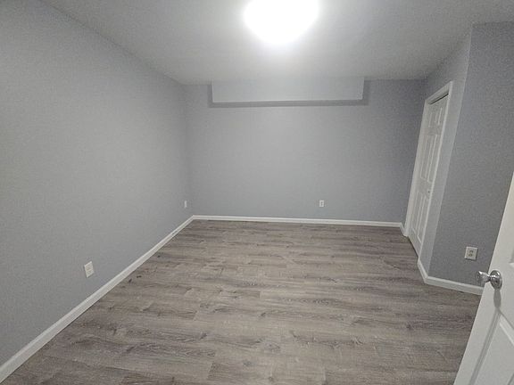 5th image of 17 Oak St APT 1