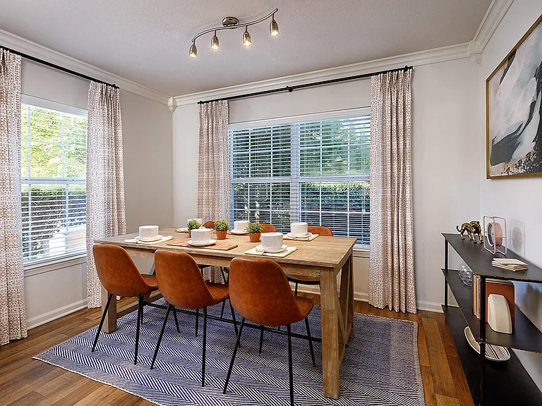 Madison Model Dining