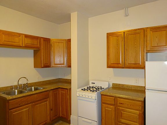 4th image of 1915 1st Ave S APT 3