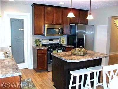 5th image of 6939 Longtail Dr