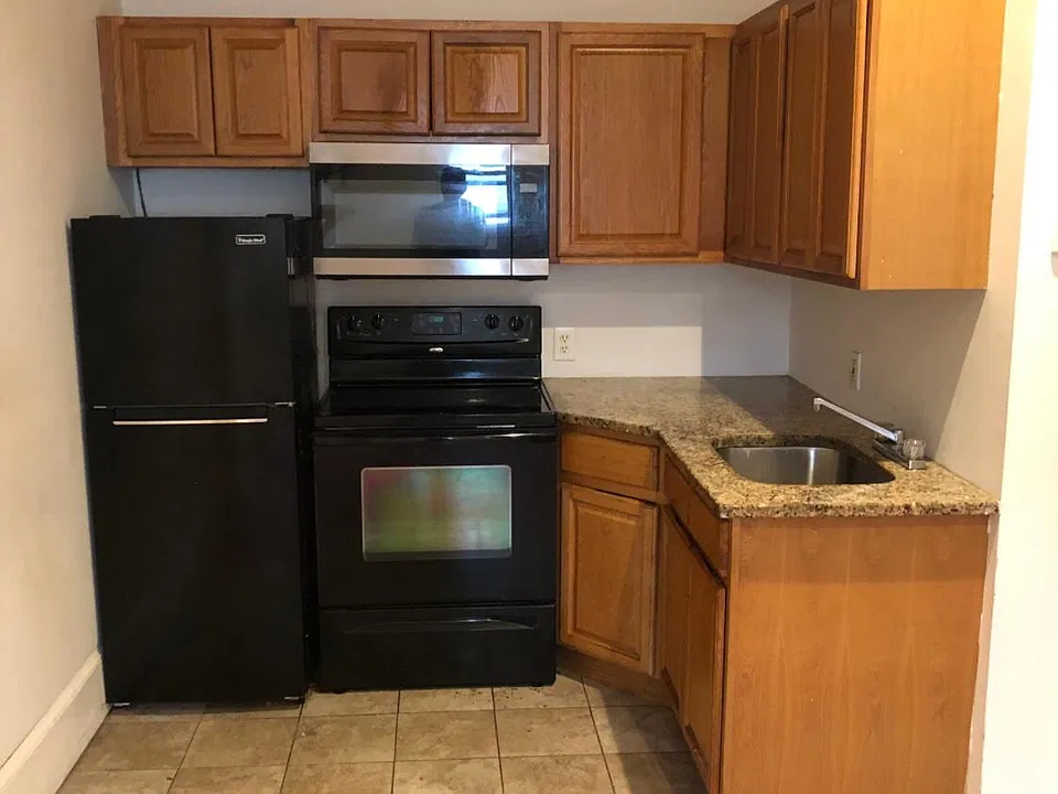 466 New Brunswick Ave #1