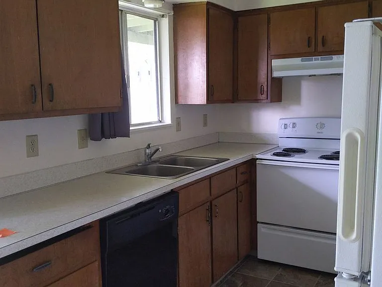 530 & 570 Cedar St #535 & 573 — Photo 7