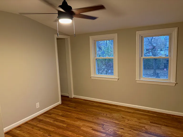 Bedroom with ceiling fan