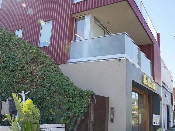 3rd image of 1134 Abbot Kinney Blvd Floor 3