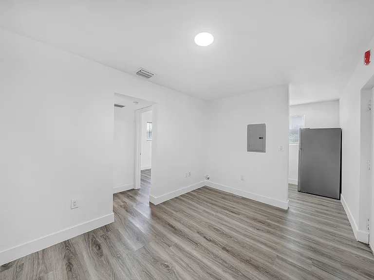 1231 NW 61st Street — Photo 8
