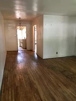 3rd image of 1511 Independence Ave #1B