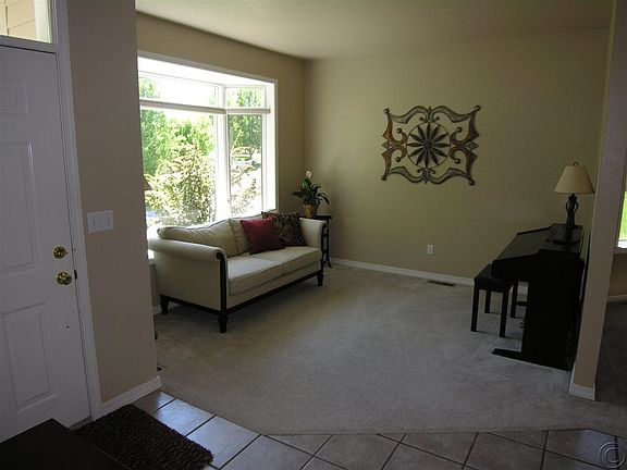 3rd image of 2606 Deer Canyon Ct