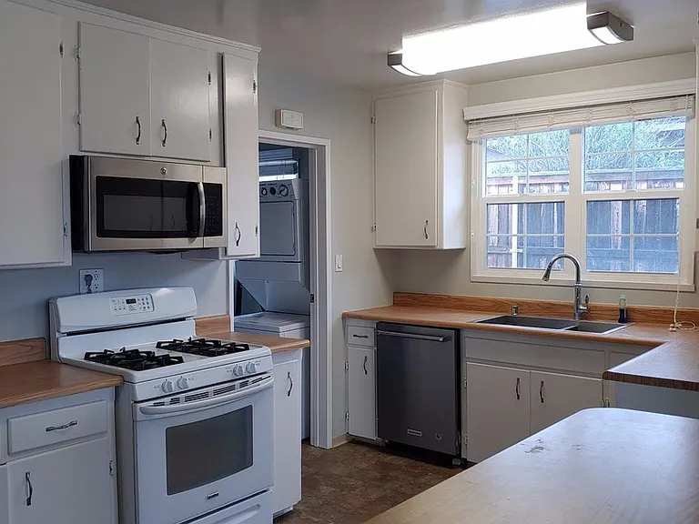 6682 Birchwood St — Photo 10