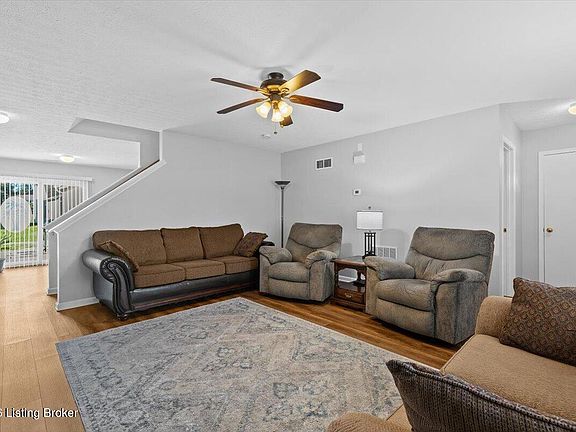 3rd image of 9619 Riverwalk Ave