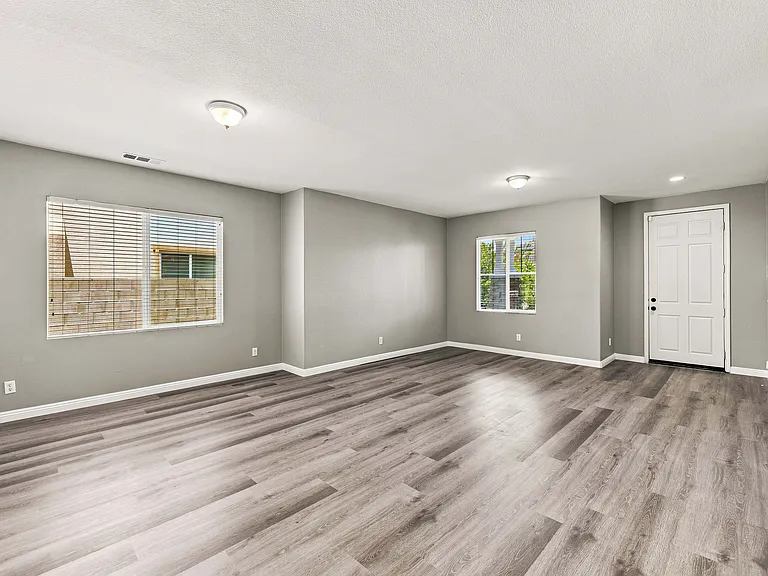 6134 Archwood Way — Photo 13