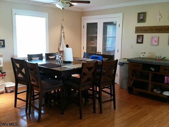 2nd image of 291 Circle Dr