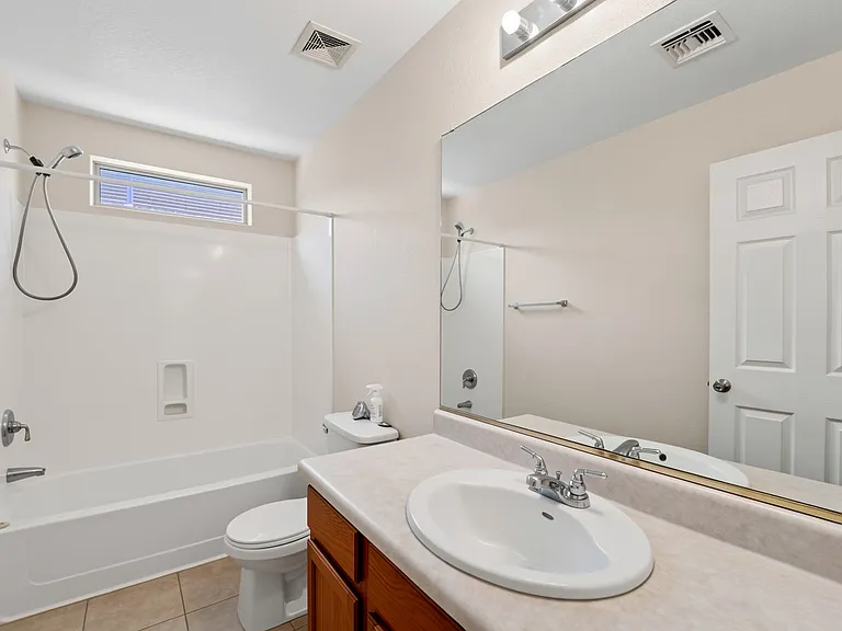 42551 W Hillman Dr — Photo 24