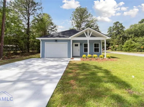 701 Pine St, Darien, GA 31305