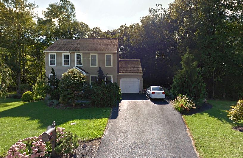 1st image of 130 Stonebridge Ln