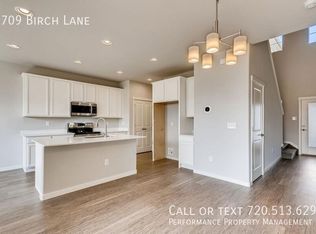 9709 Birch Ln, Thornton, CO 80229