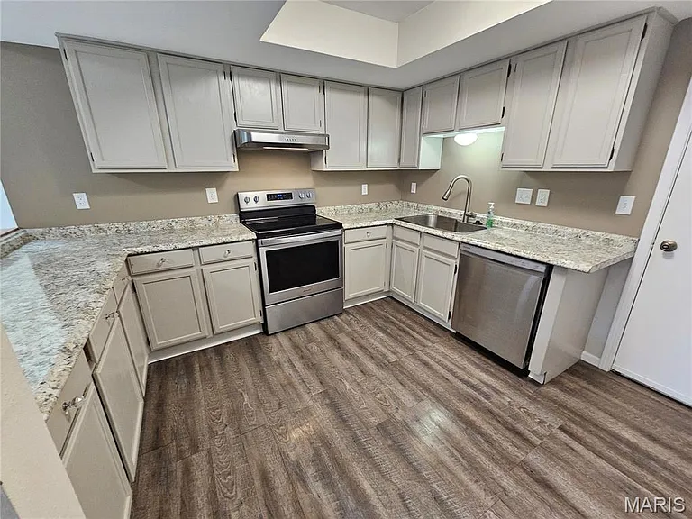 17097 Sandalwood Creek Dr — Photo 8