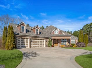 215 Berry Hill Ln, Tyrone, GA 30290