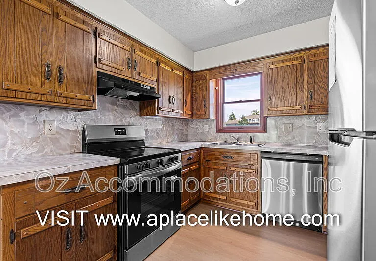 1105 Jeff Cir — Photo 5