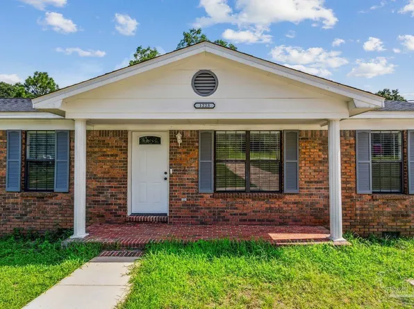 1223 Barth Rd, Molino, FL 32577