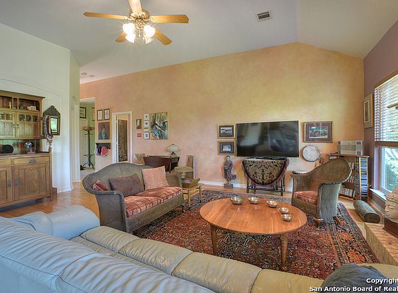 4th image of 10007 Terrace Park