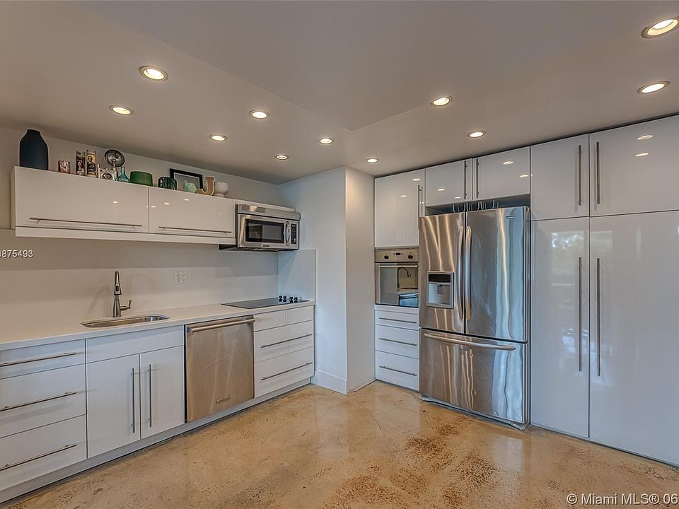 1st image of 9800 W Bay Harbor Dr #30