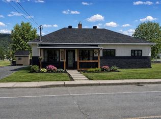 2116 Commerciale St, Haut Madawaska, NB E7A 1B4