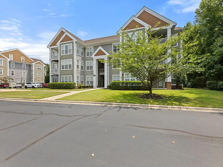 1922 Parkside Village Dr #1922 — Photo 4