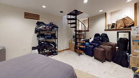 Rented by Bond New York